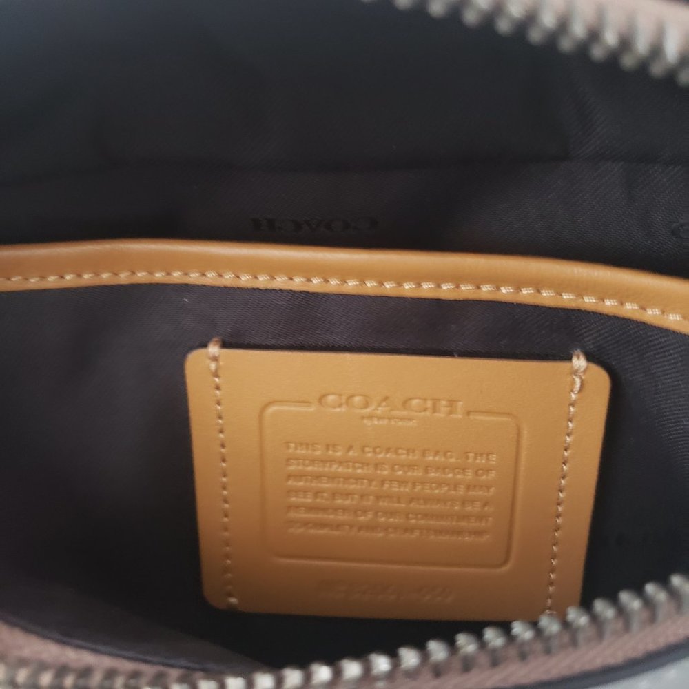 Couch Rivington BeltBag - Picture 2 of 3